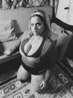 she. (set)
