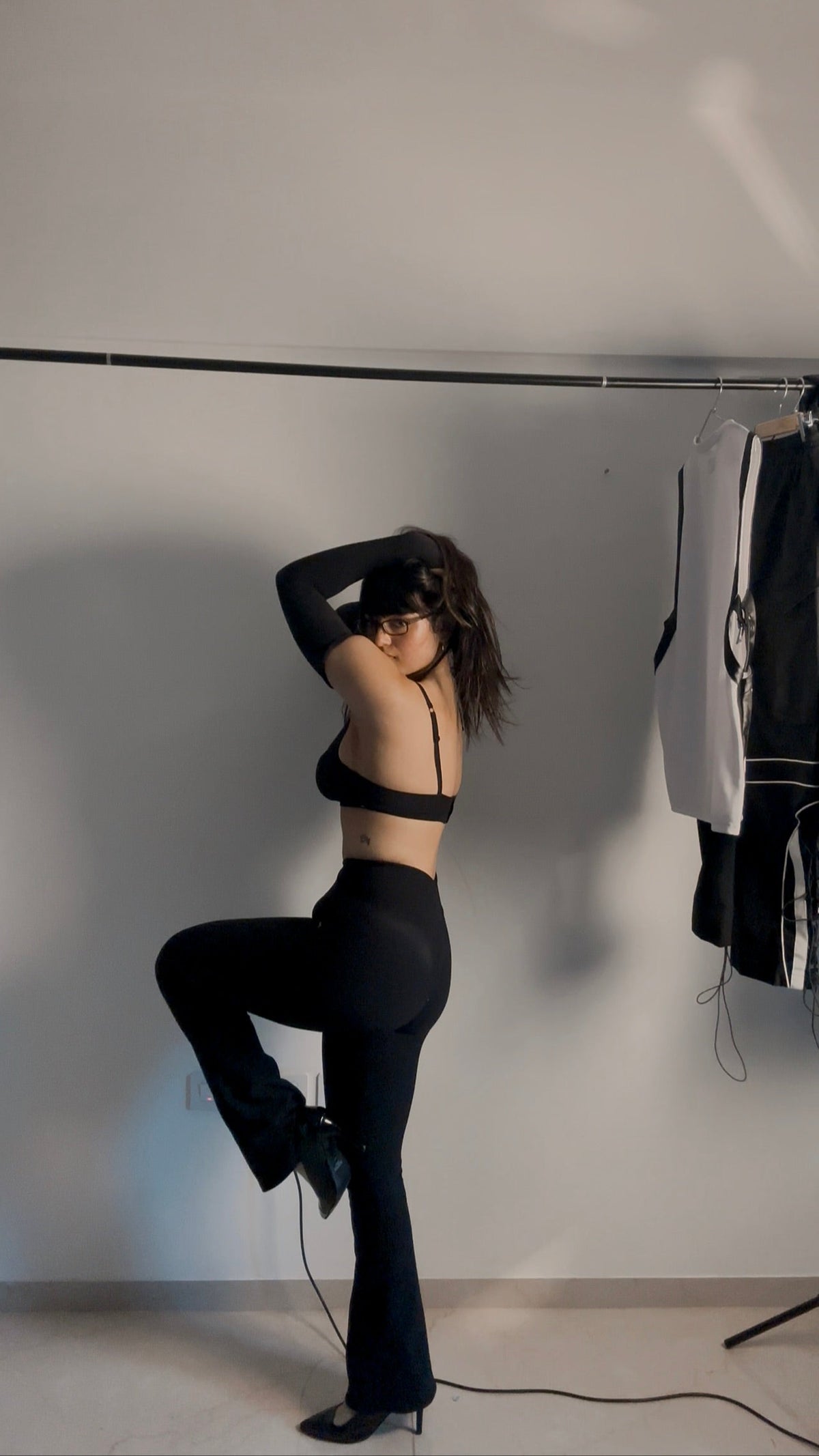 bby. (v-flare pants)