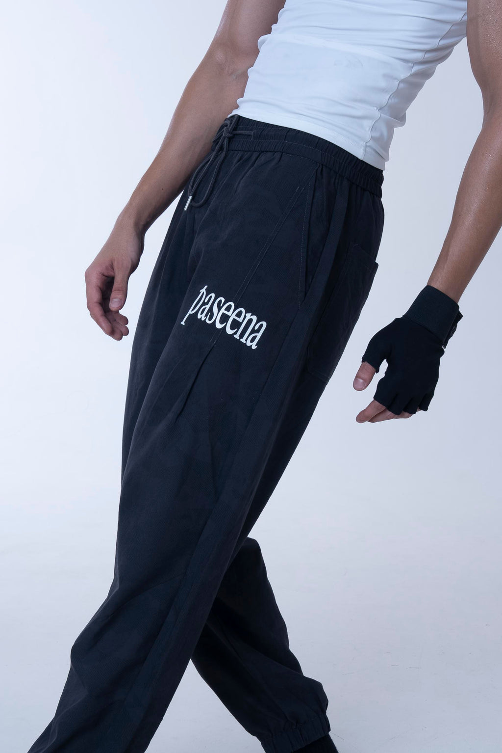 form. (pants)