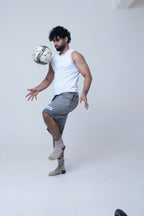 move. (shorts)
