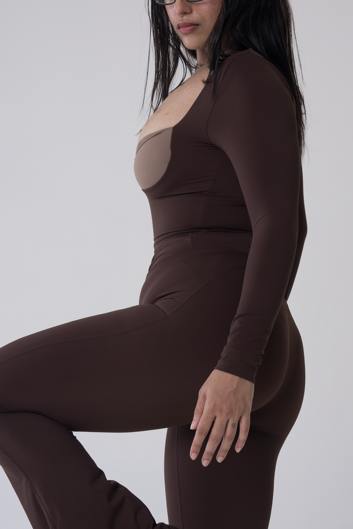 SHE. (knotted flare leggings)
