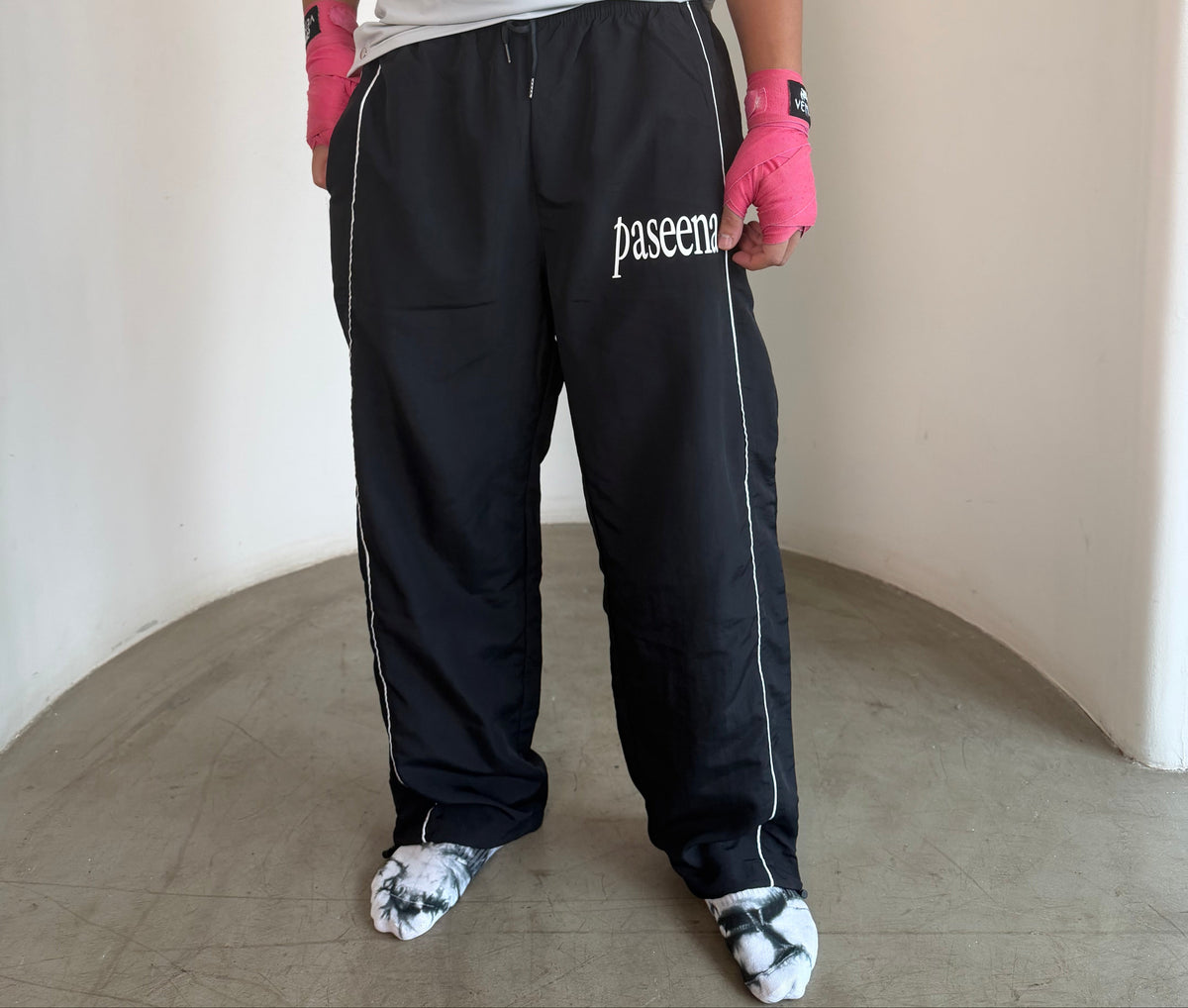 knockout. (pants)