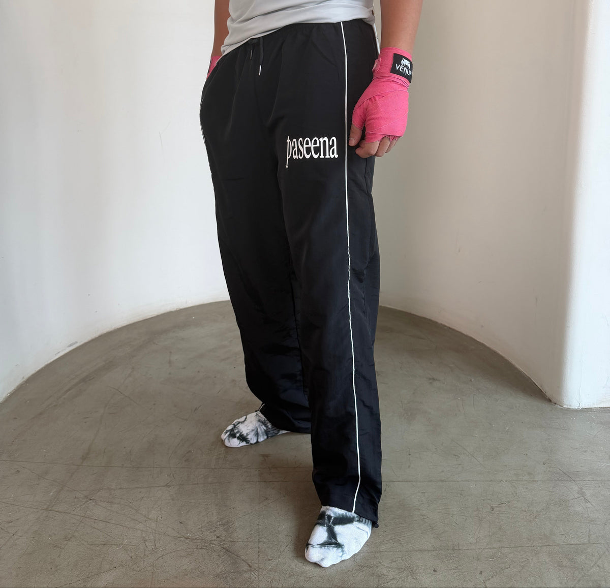 knockout. (pants)