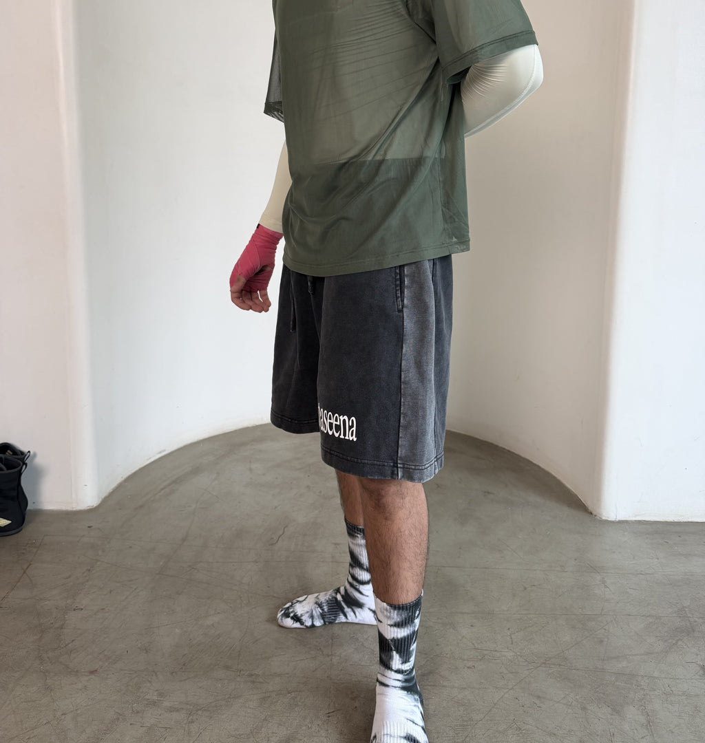 deux. (shorts)