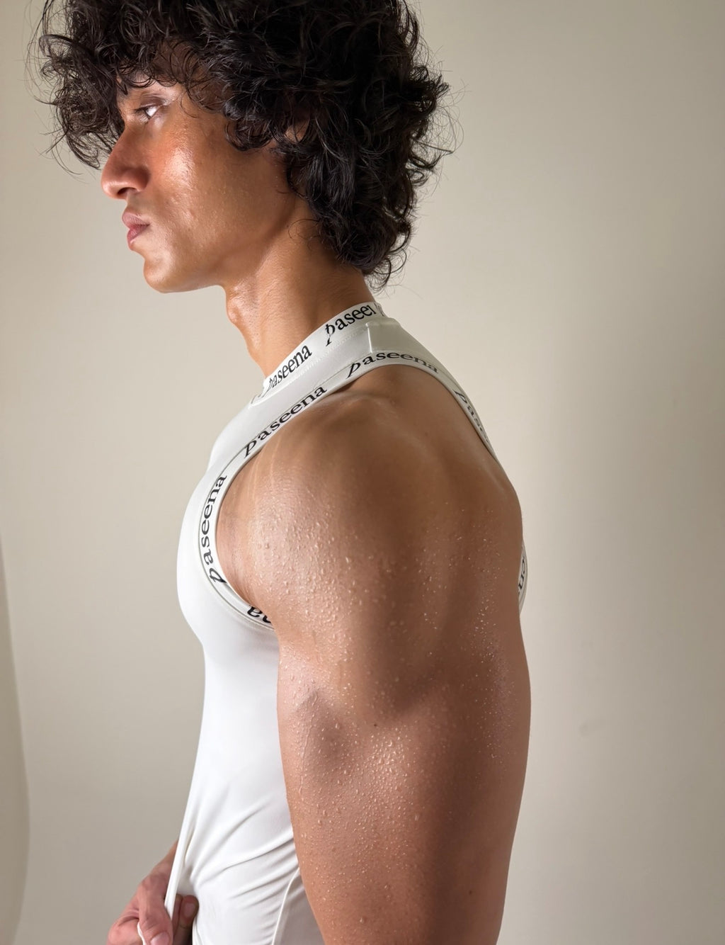 tank. (top:fit i)
