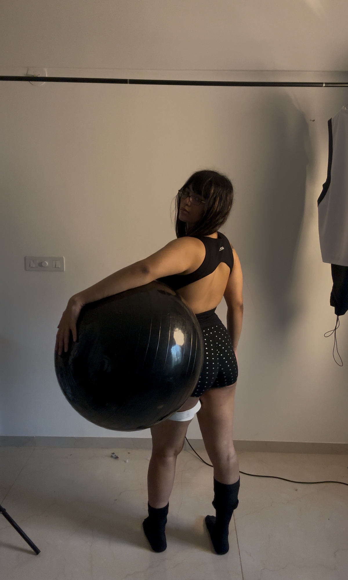 back. (top)