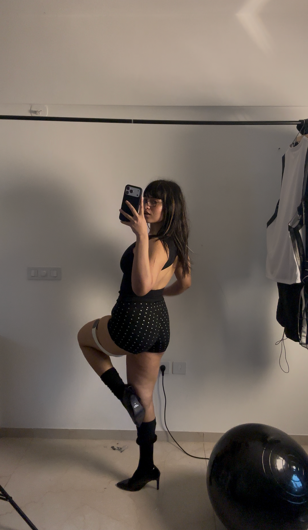 back. (top)