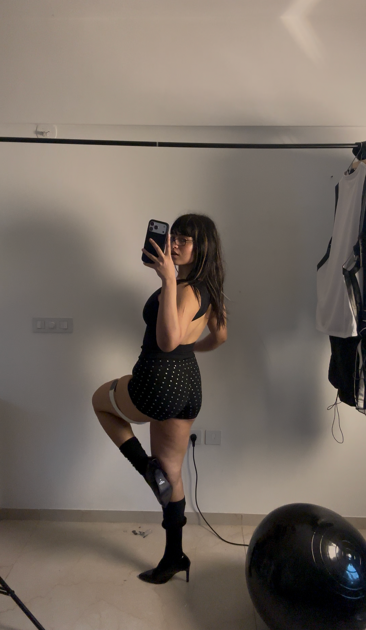 back. (top)