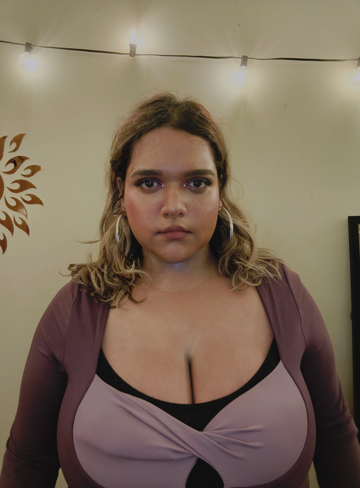 she. (set)