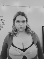 she. (set)